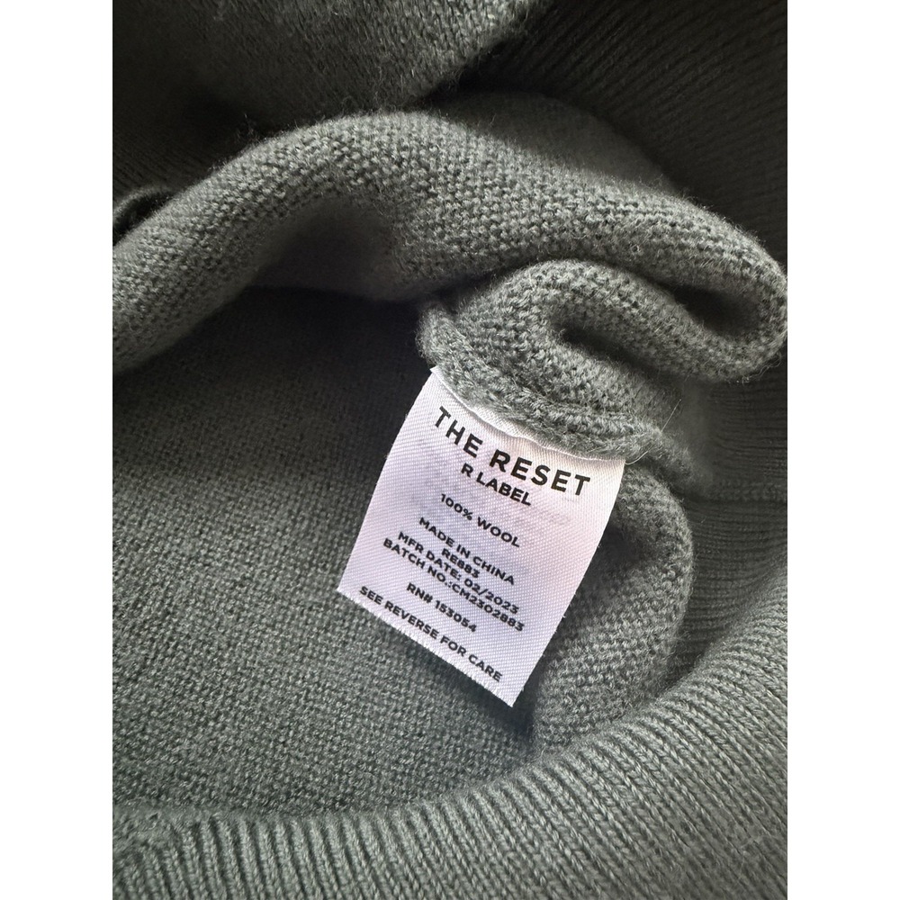 the‎ reset r label sweater. Green 100% Wool, Dolman Sleeve Top. Large - Picture 3 of 7